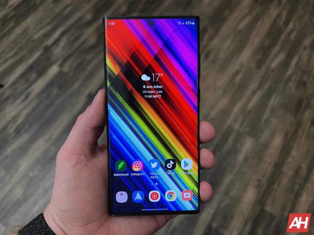 Samsung's Galaxy S22 Ultra Is The Best-Selling S22 Model & We Aren't Surprised Samsung's Galaxy S22 Ultra Is The Best-Selling S22 Model & We Aren't Surprised缩略图