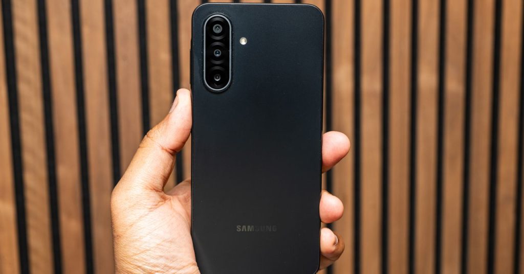 Samsung Galaxy A17 5G Review: Crippling Performance