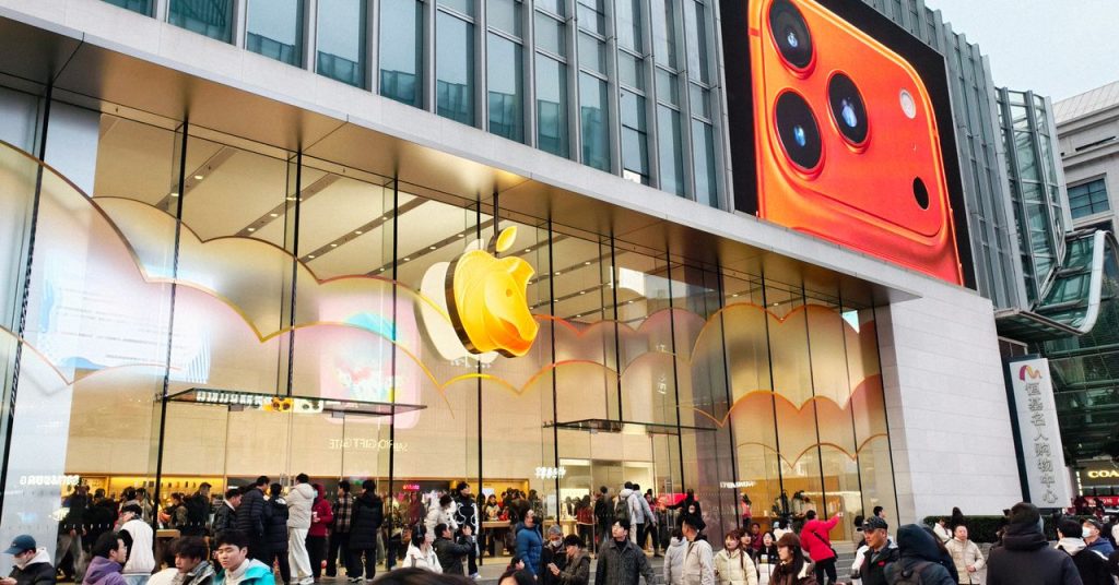 How iPhones Made a Surprising Comeback in China
