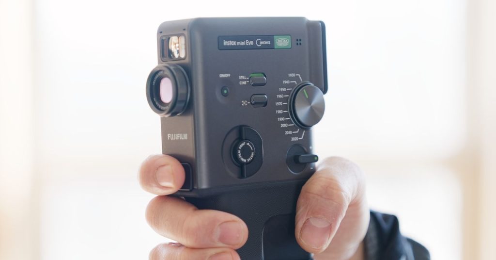 Fujifilm Instax Evo Cinema Review: Retro Video Fun Fujifilm Instax Evo Cinema Review: Retro Video Fun