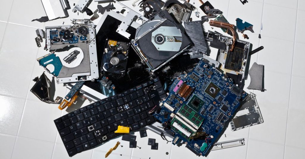 How to Responsibly Dispose of Your Electronics (2026) How to Responsibly Dispose of Your Electronics (2026)