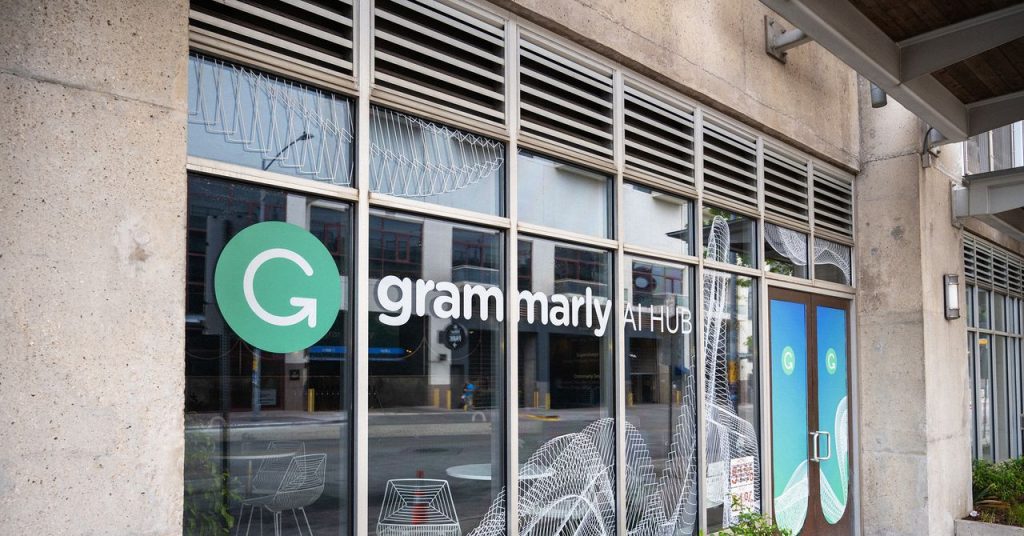 Grammarly Is Offering ‘Expert’ AI Reviews From Your Favorite Authors—Dead or Alive Grammarly Is Offering ‘Expert’ AI Reviews From Your Favorite Authors—Dead or Alive