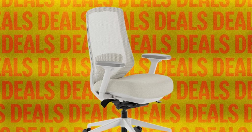 The Best Office Chair Is $50 Cheaper Than We've Seen Before