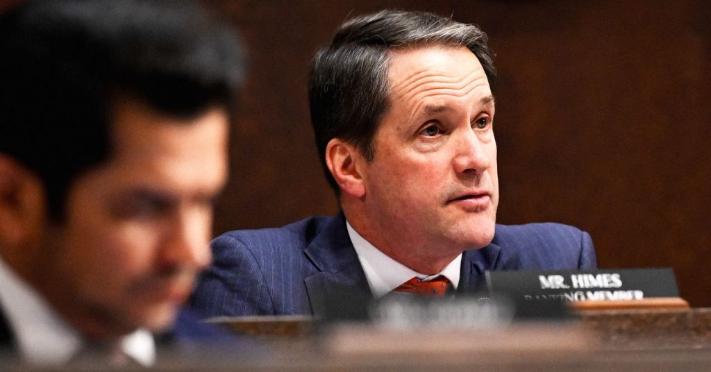 A Top Democrat Is Urging Colleagues to Support Trump’s Spy Machine A Top Democrat Is Urging Colleagues to Support Trump’s Spy Machine