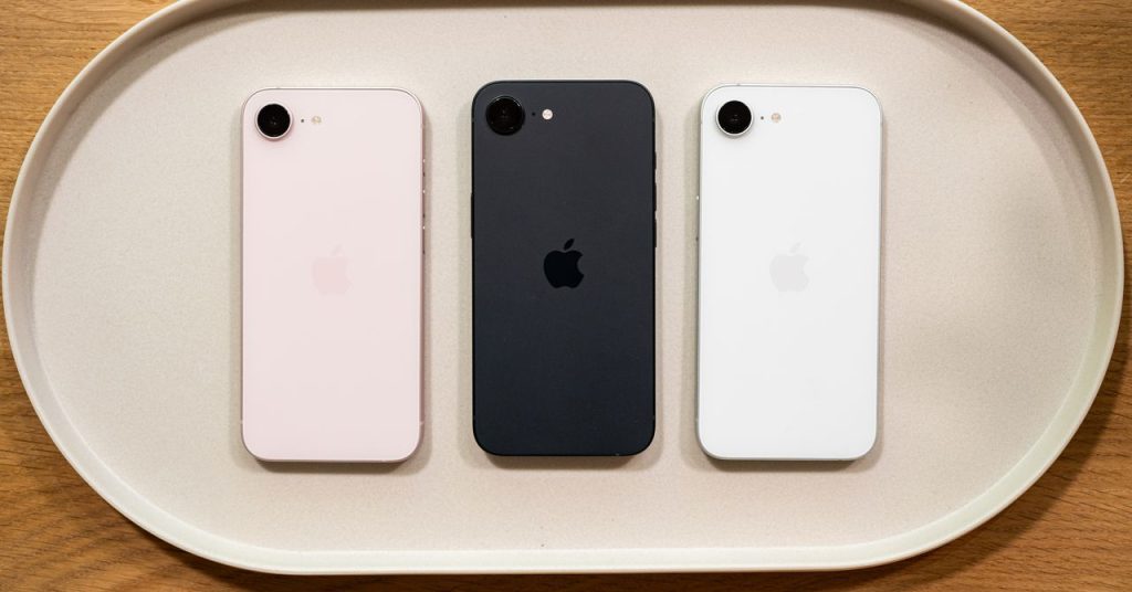 Apple iPhone 17e Review: MagSafe Makes a Difference Apple iPhone 17e Review: MagSafe Makes a Difference