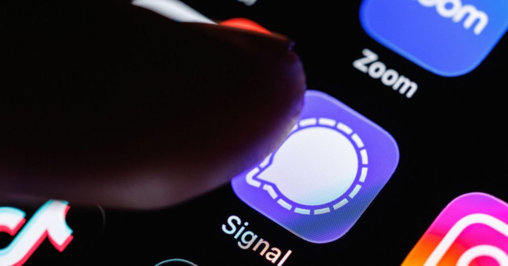Your Phone Notifications Reveal More Than You Realize. Here’s How to Lock Them Down Your Phone Notifications Reveal More Than You Realize. Here’s How to Lock Them Down