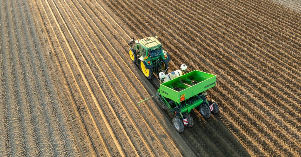 John Deere Is Paying Farmers $99 Million for Allegedly Monopolizing Repair John Deere Is Paying Farmers $99 Million for Allegedly Monopolizing Repair