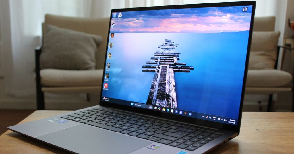 Acer Swift 16 AI (2026) Review: Where Do Your Hands Go? Acer Swift 16 AI (2026) Review: Where Do Your Hands Go?
