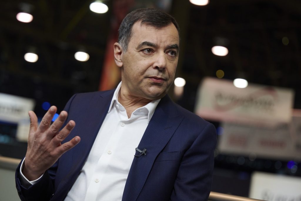Mobileye CEO Amnon Shashua to step aside as company pushes into robotaxis, robotics Mobileye CEO Amnon Shashua to step aside as company pushes into robotaxis, robotics